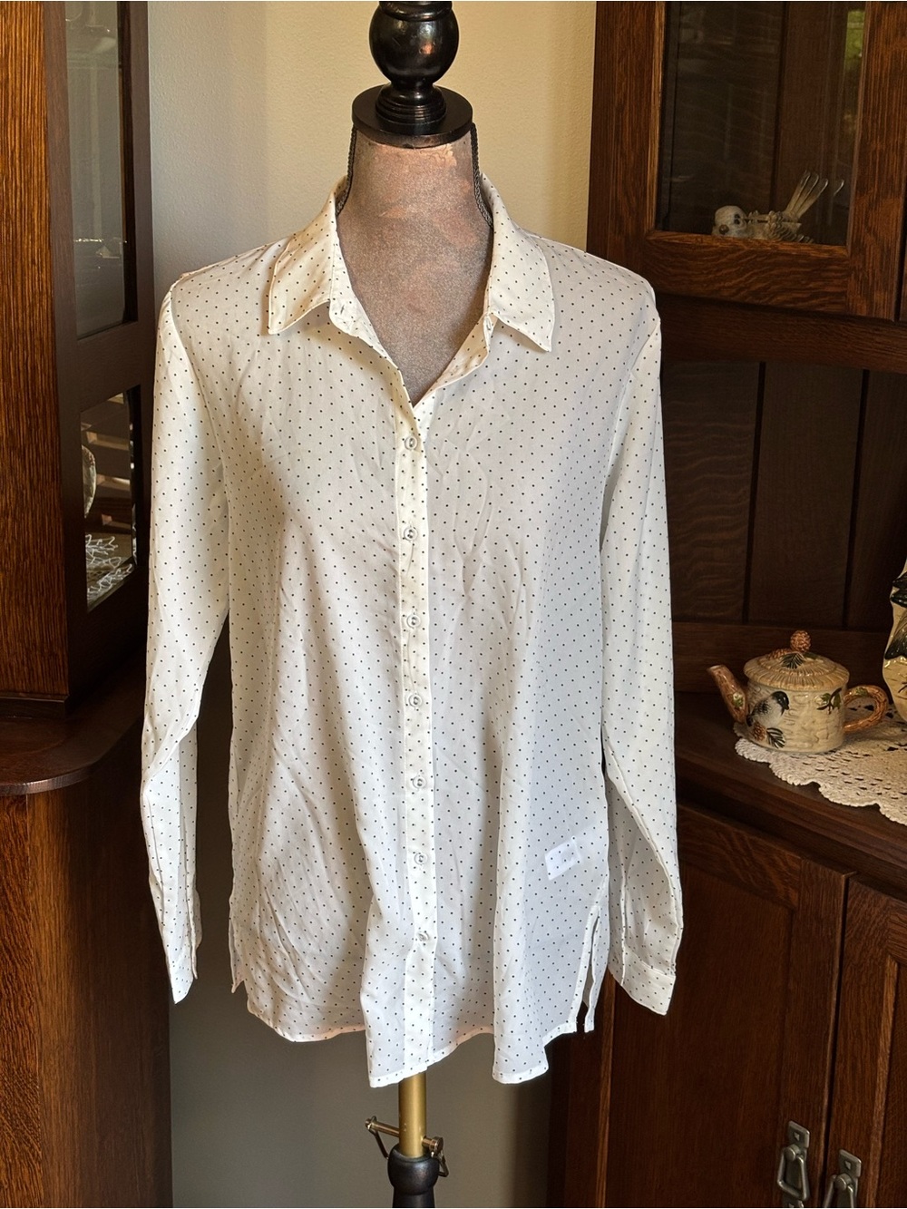 T Tahari Cream Button-Down Shirt with Tiny Black Dots